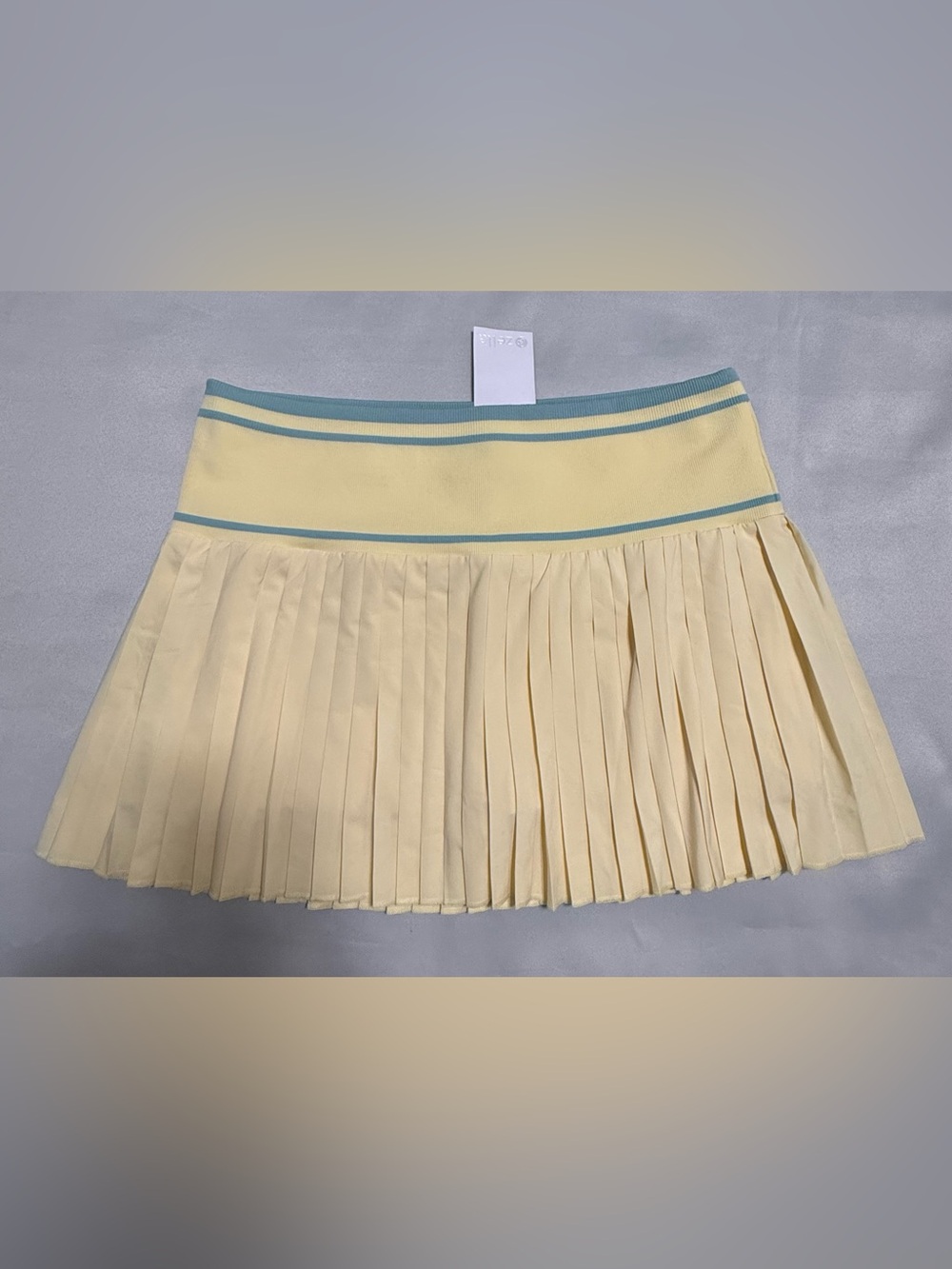 Zella Mixed Media Pleated Sport Skirt . Size - XL